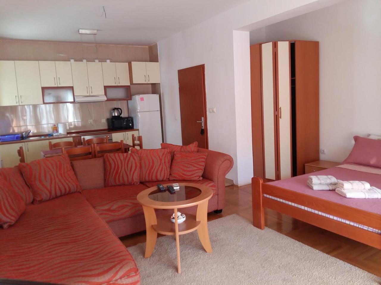 Lazar Apartments Petrovac 외부 사진